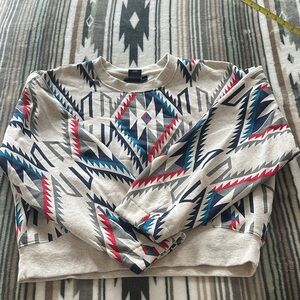 Ariat Sweater with Geometric Design size large